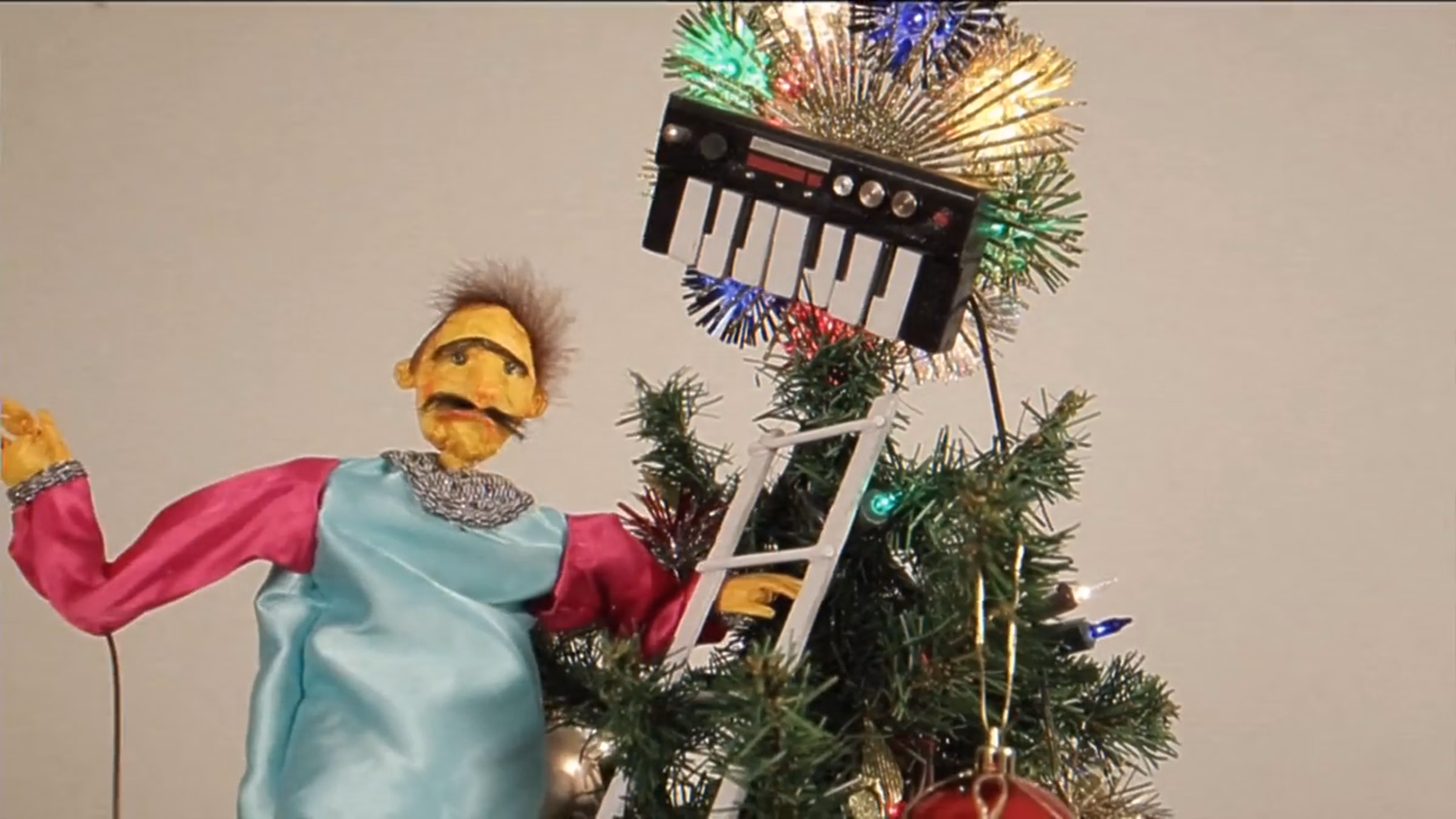 Everybody gets a synthesizer for Christmas!